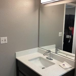 Queen Room Non-Smoking